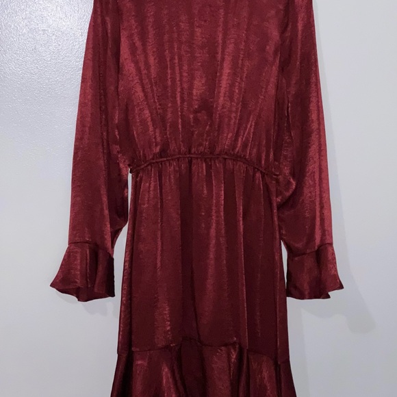 Burgundy satin dress - Picture 2 of 4